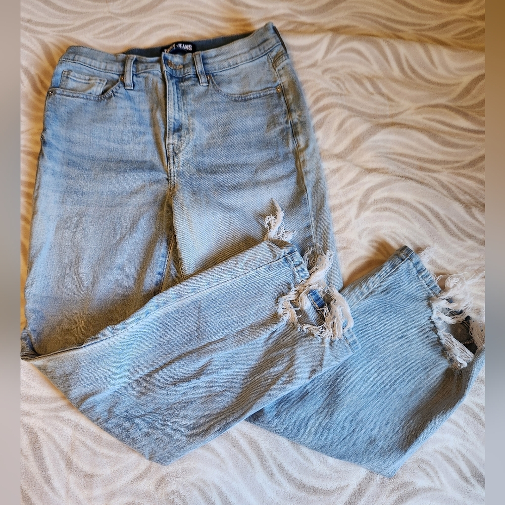 DKNY Women's Light Blue Distressed Straight Leg Jeans Size 28